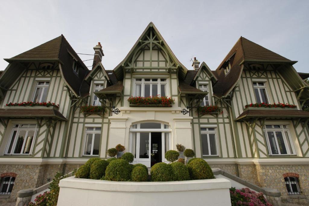 Manoir De Benerville Bed and Breakfast Deauville Eksteriør billede